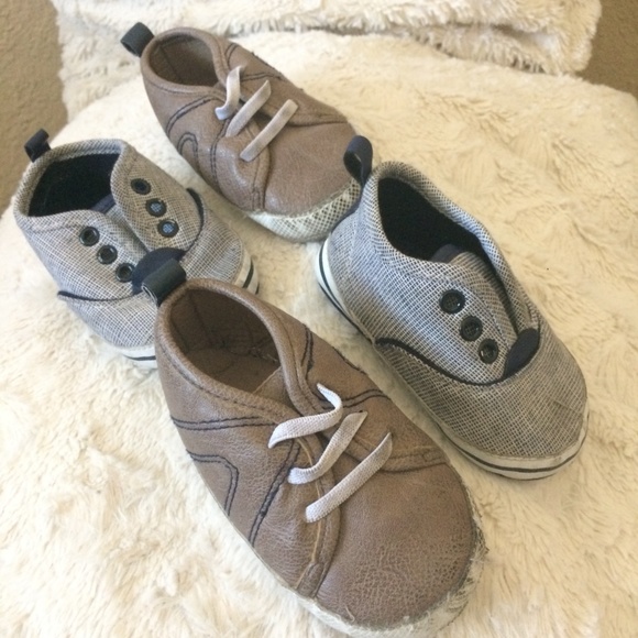 Rising Star Two pairs baby boys' Sneakers 9-12 M - Picture 2 of 3